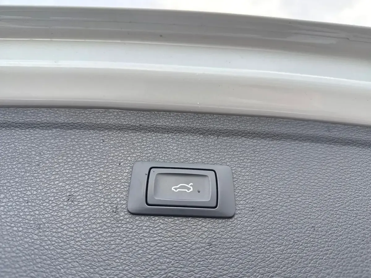 Begagnad Audi Q5 Advanced 265 HK (194 kW) 2022 Vit SUV