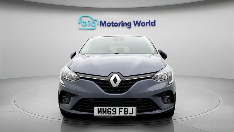 Used Renault Clio IV Iconic 99 HP (72 kW) 2019 Grey Hatchback