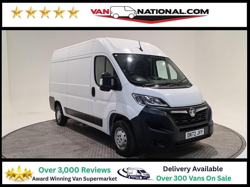 White Used 2023 Vauxhall Movano MPV | £15,490 (Fair price) - Image 1/3