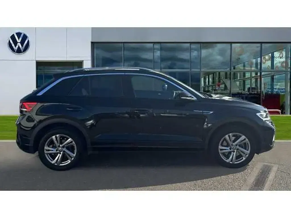 Used VW T-Roc R-line 190 HP (139 kW) 2023 Black SUV