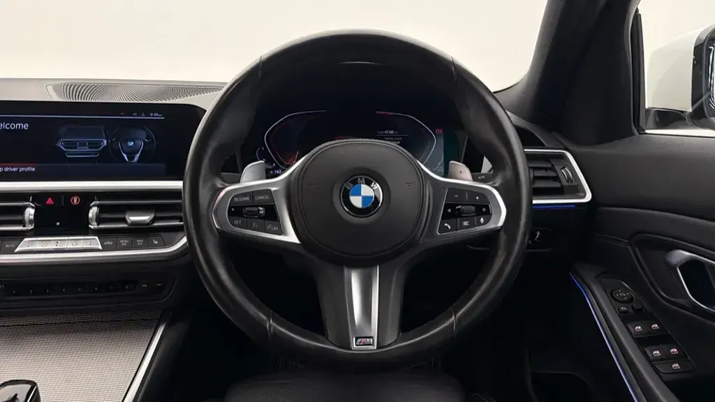 Used BMW 320 M Sport 181 HP (133 kW) 2020 White Sedan