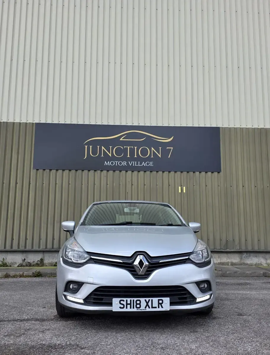 Used Renault Clio Dynamique 2018 Silver Hatchback