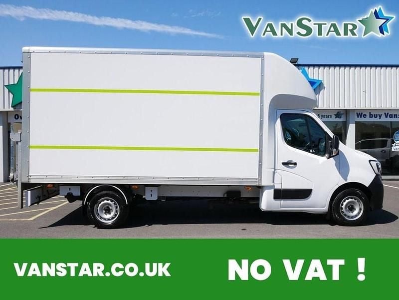 White Used 2021 Renault Master Business Van | £24,989 (Expensive) - Image 1/4