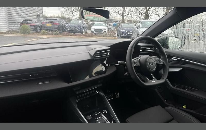 New Audi A3 e-tron Black Edition 200 HP (147 kW) 2025 Blue Hatchback