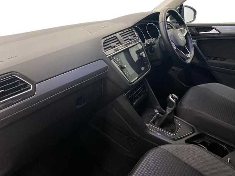 Used VW Tiguan Active 130 HP (95 kW) 2022 Grey SUV