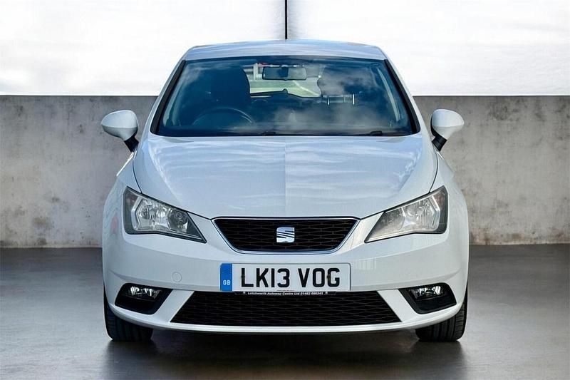 Used Seat Ibiza 85 HP (62 kW) 2013 White Hatchback