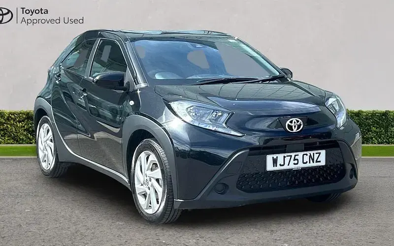 Używany Toyota Aygo X PURE 72 KM (52 kW) 2025 SUV