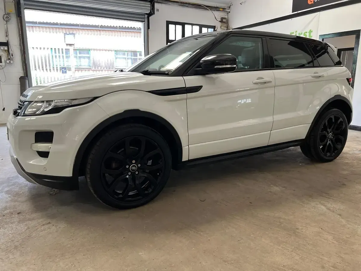 Used Land Rover Range Rover evoque Dynamic 2013 White SUV