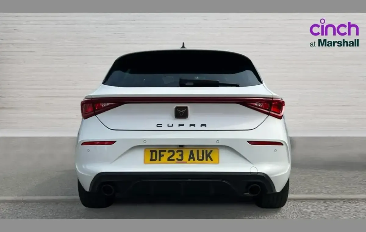 Used Cupra Leon VZ1 245 HP (180 kW) 2023 White Hatchback