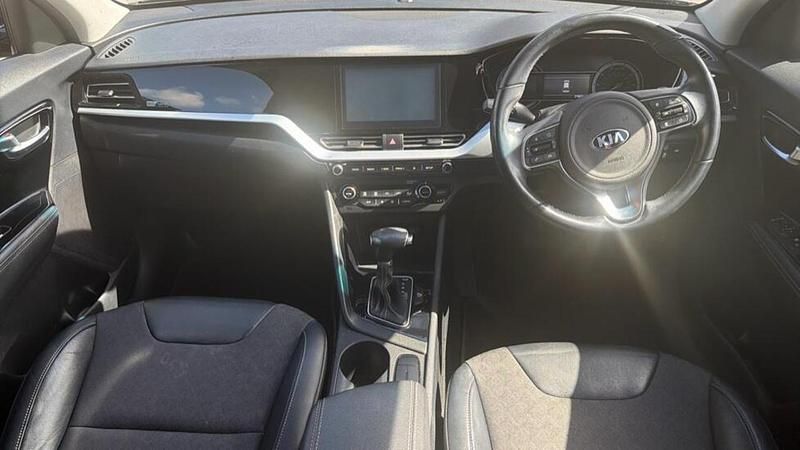 Gebraucht Kia Niro 139 PS (102 kW) 2020 Schwarz SUV