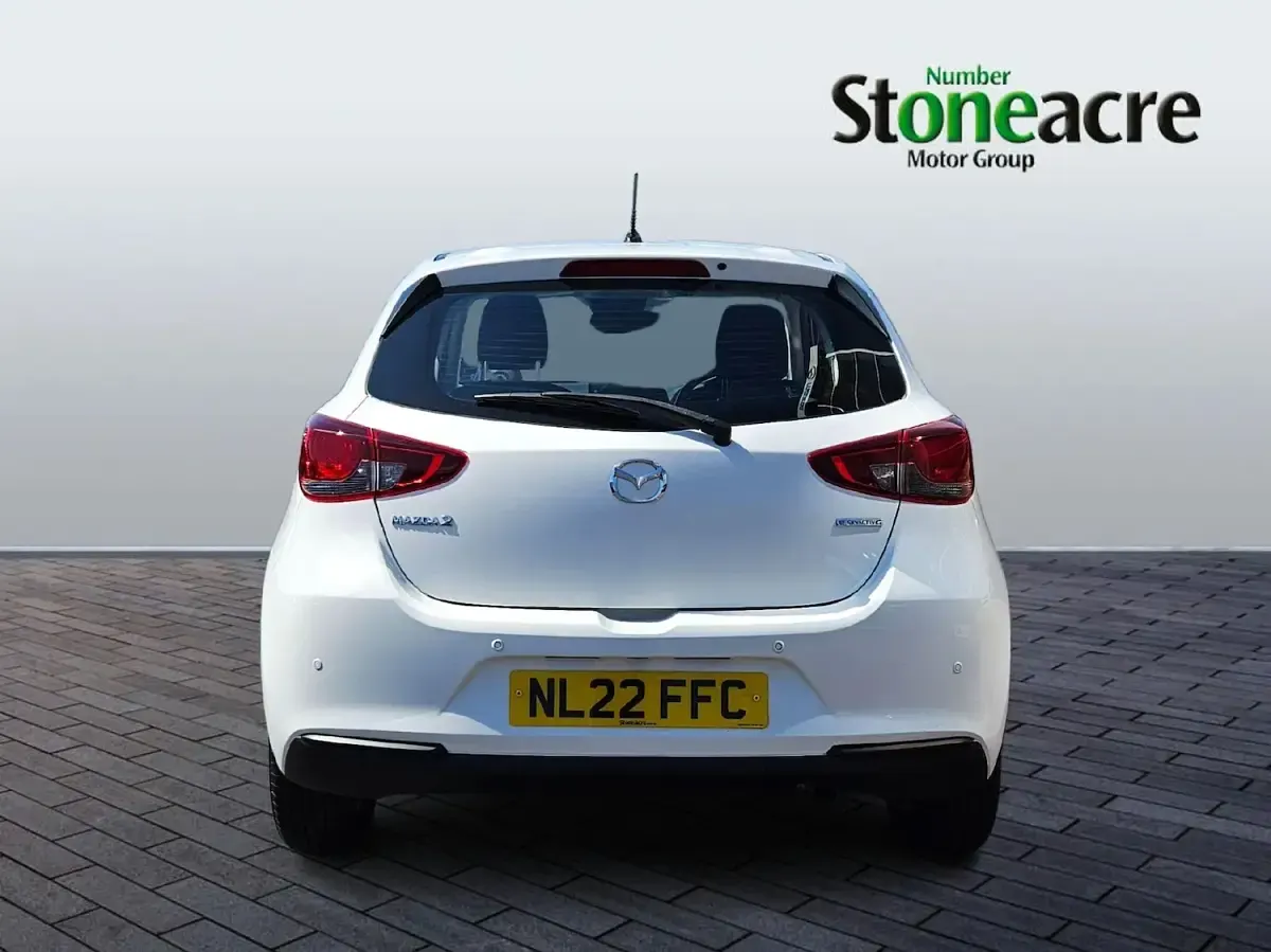 Used Mazda 2 90 HP (66 kW) 2022 White Hatchback
