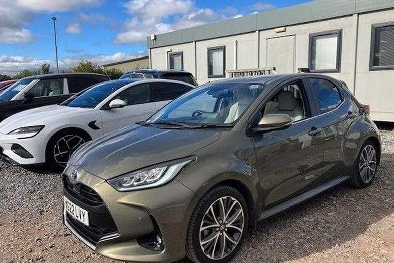 Used 2022 Toyota Yaris Hybrid | £17,452 (Fair price) - Image 1/1