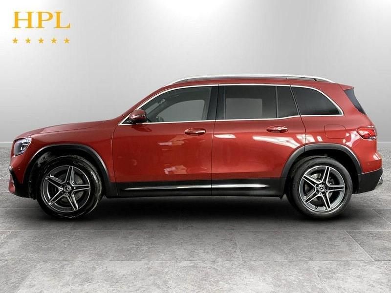 Second-hand Mercedes GLB200 AMG Line Premium Plus 163 CP (119 kW) 2022 Roșu SUV