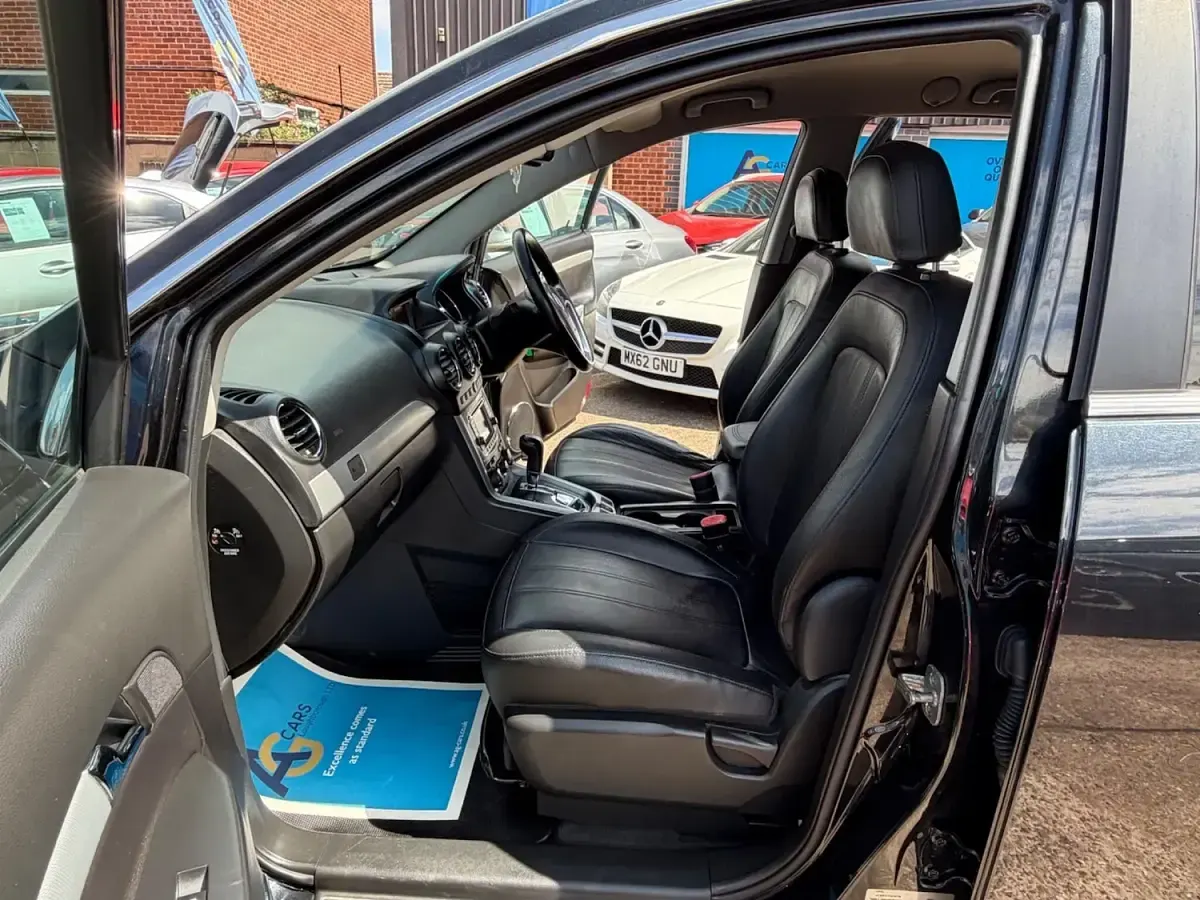 Used Vauxhall Antara 184 HP (135 kW) 2015 Black SUV