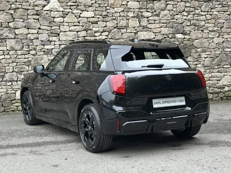 Used Mini Aceman Sport 135 kW (184 HP) 2025 Black SUV