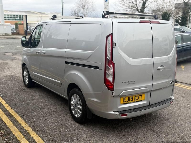 Used Ford Transit Custom Limited 130 HP (95 kW) 2019 Silver Van