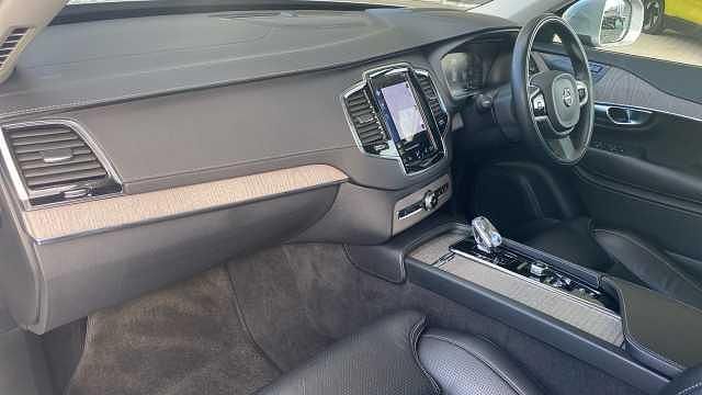 Used Volvo XC90 Inscription 235 HP (172 kW) 2021 Silver SUV