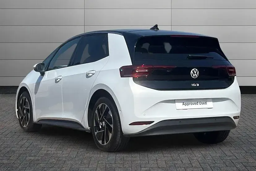 New VW ID.3 Pro 147 kW (201 HP) 2026 Glacier white with solid black roof Hatchback