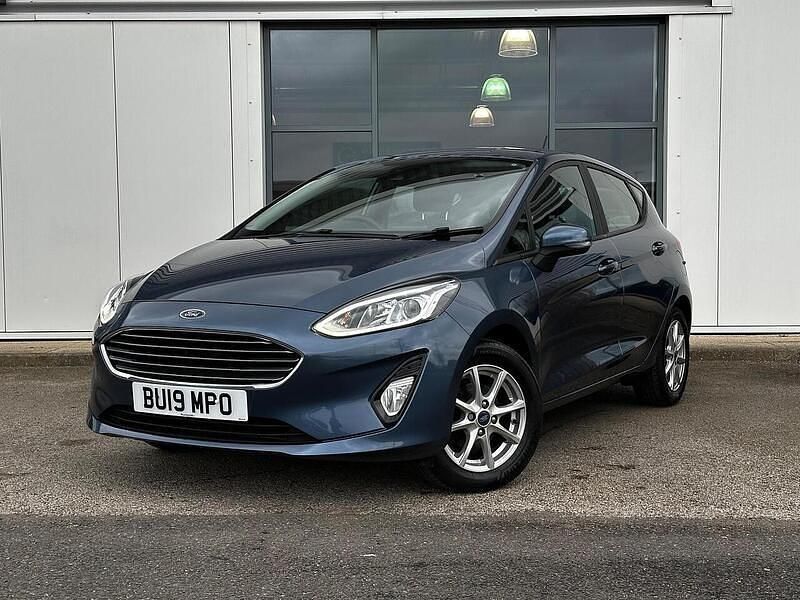 Used Ford Fiesta Zetec 70 HP (51 kW) 2019 Blue Hatchback