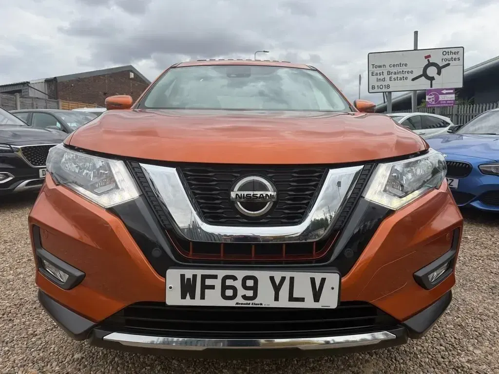 Used Nissan X-Trail Acenta Premium 150 HP (110 kW) 2019 Orange SUV