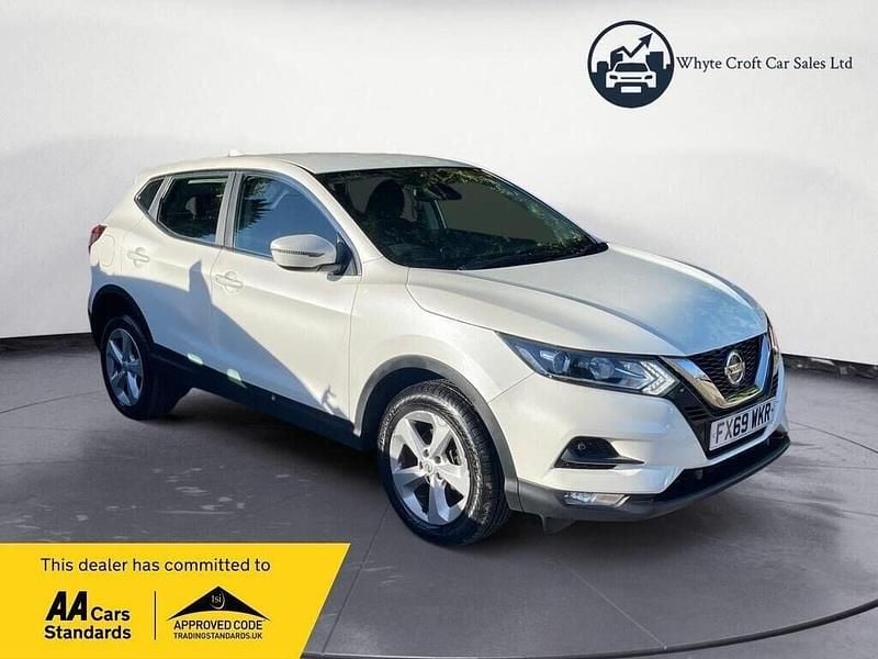 White Used 2019 Nissan Qashqai Acenta Premium SUV | £7,995 (Good price) - Image 1/3
