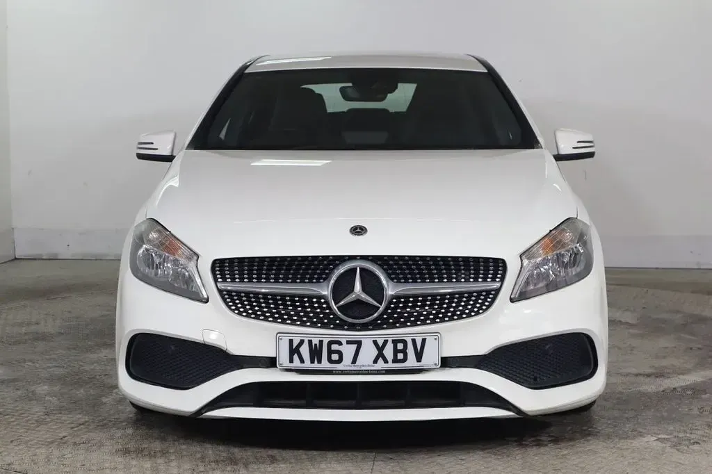 Used Mercedes A160 AMG line 102 HP (75 kW) 2018 White Hatchback