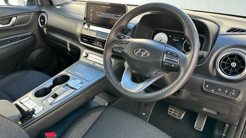 Used Hyundai Kona SE 100 kW (136 HP) 2022 Black SUV