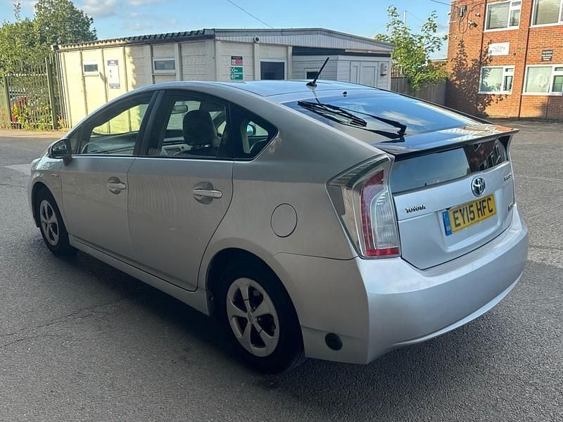 Used Toyota Prius T3 2015 Silver Hatchback