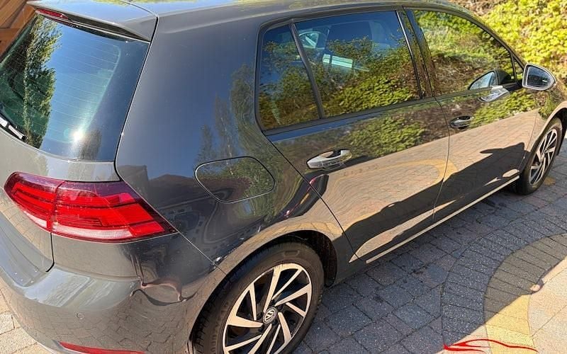 Używany VW Golf VII Edition 150 KM (110 kW) 2020 Szary Hatchback