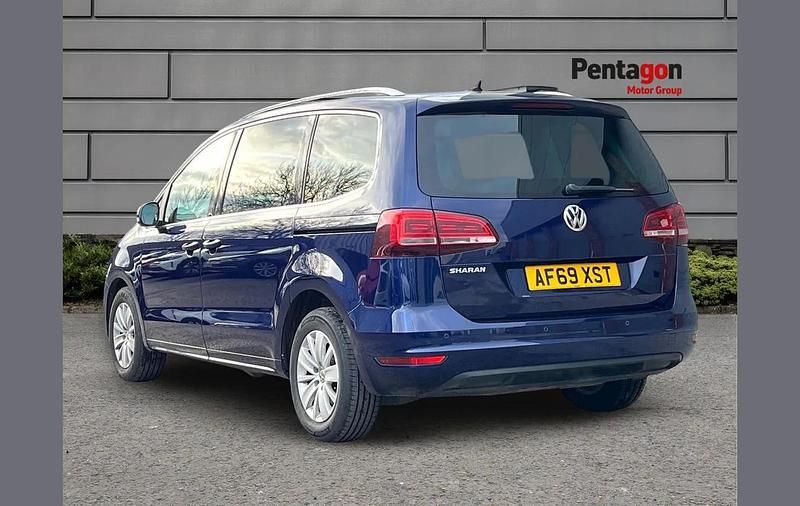 Used VW Sharan SE 147 HP (108 kW) 2019 Blue MPV
