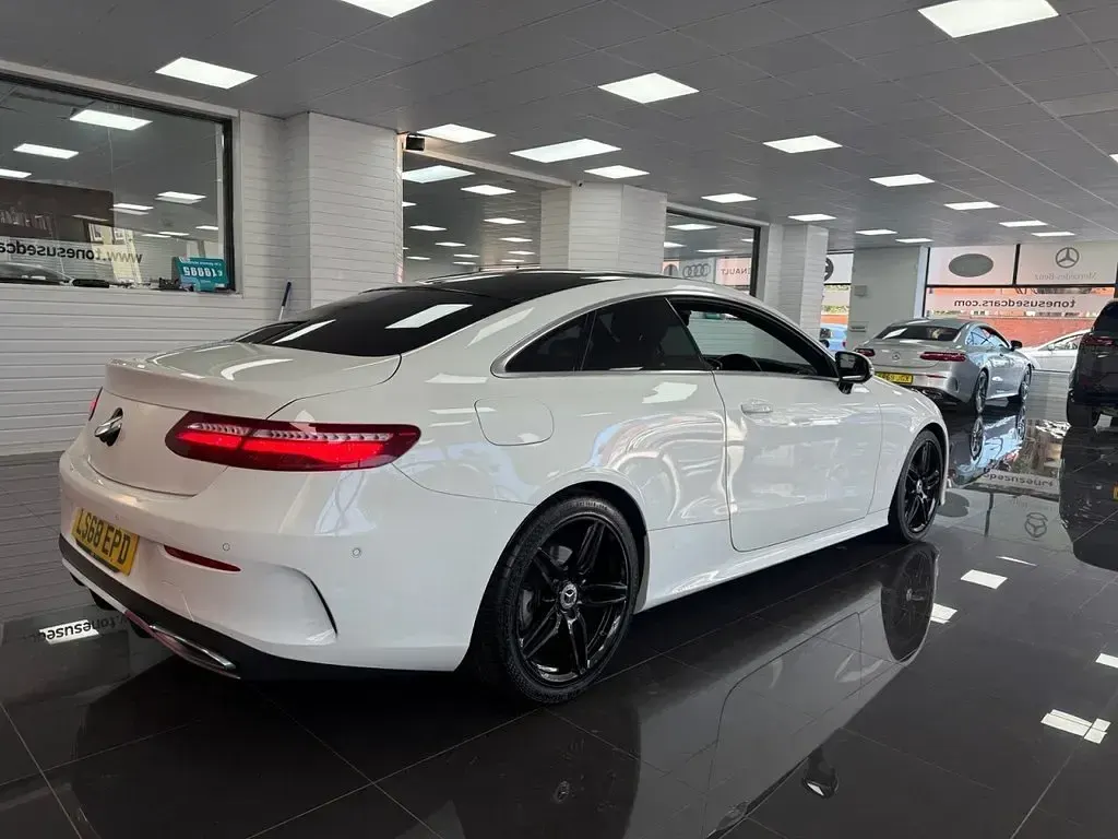 Used Mercedes E220 AMG line 2018 White Coupe
