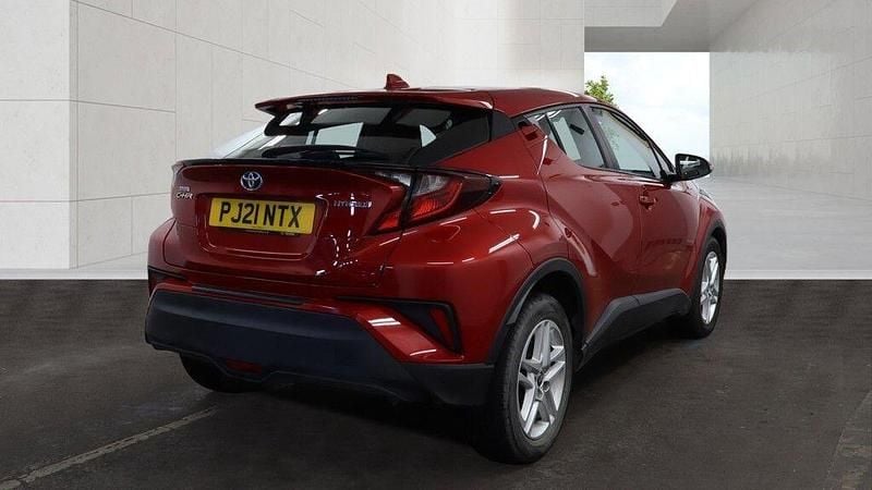 Używany Toyota C-HR 122 KM (89 kW) 2021 Czerwony SUV