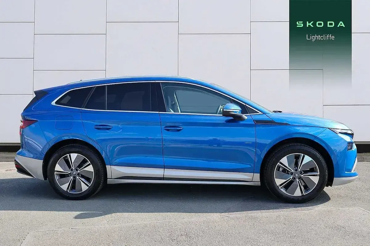 Used Skoda Enyaq iV 210 kW (286 HP) 2025 Race blue metallic SUV