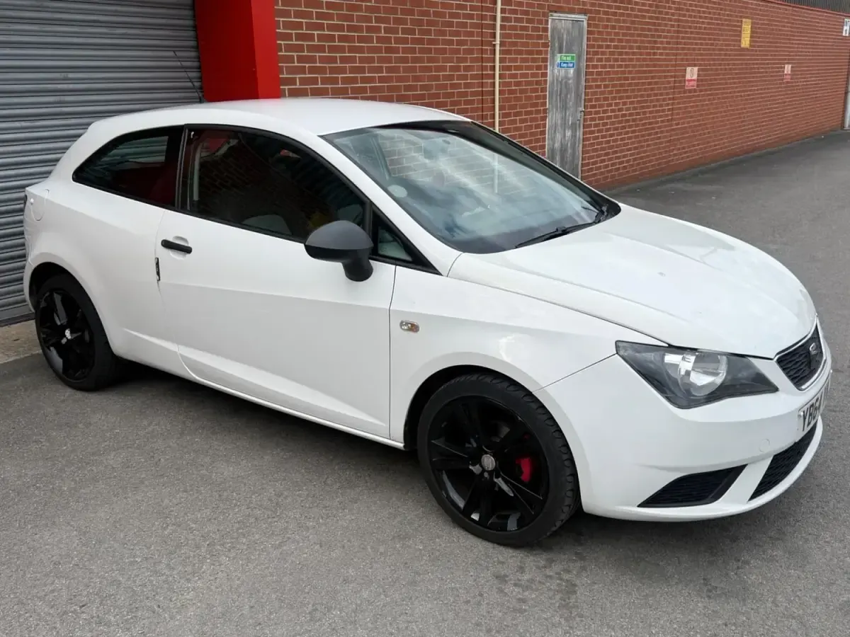 Begagnad Seat Ibiza 2015 Vit Halvkombi