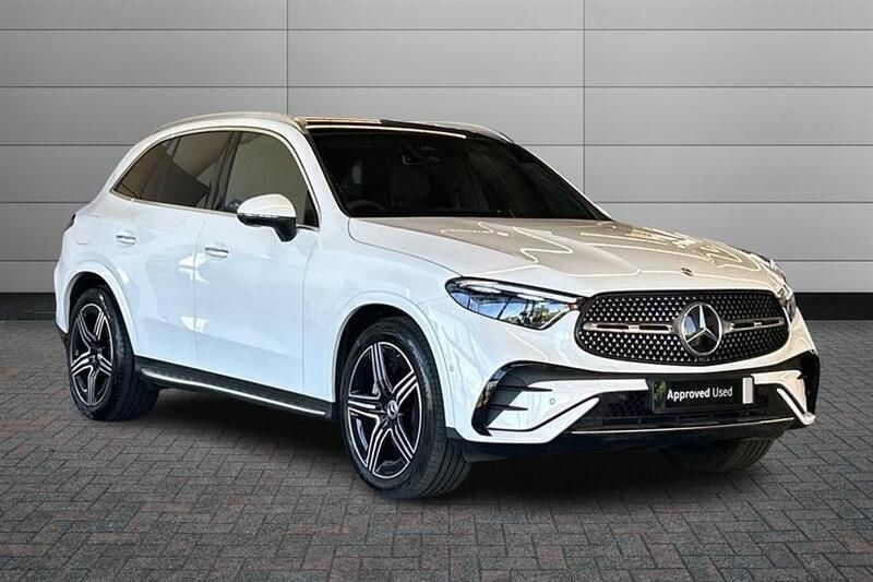White Used 2024 Mercedes 300 AMG Line Premium Estate | £47,750 (Fair price) - Image 1/4