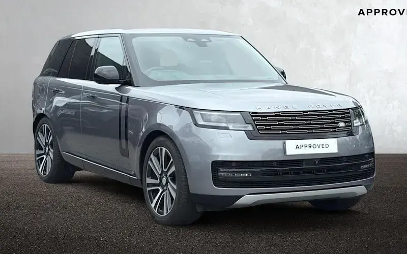 Used Land Rover Range Rover SE 300 HP (220 kW) 2023 SUV