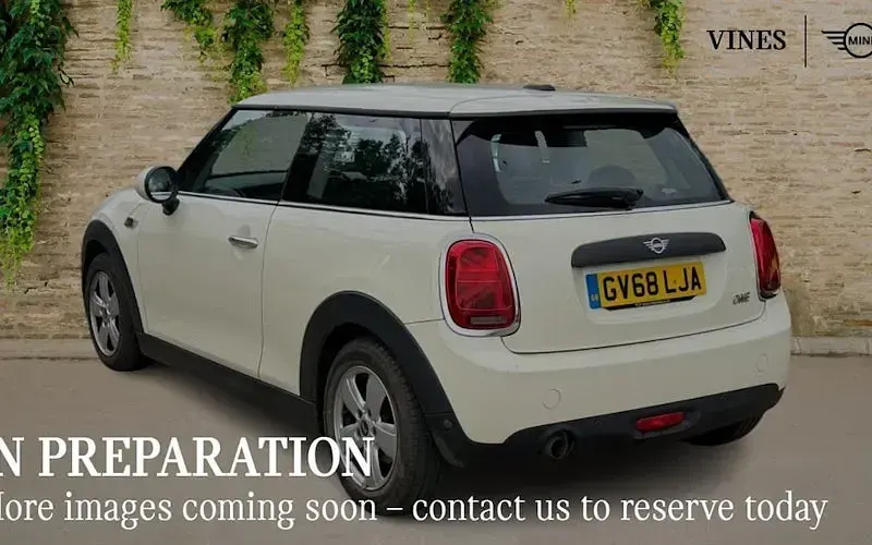Used Mini ONE Hatch 102 HP (75 kW) 2018 White Hatchback