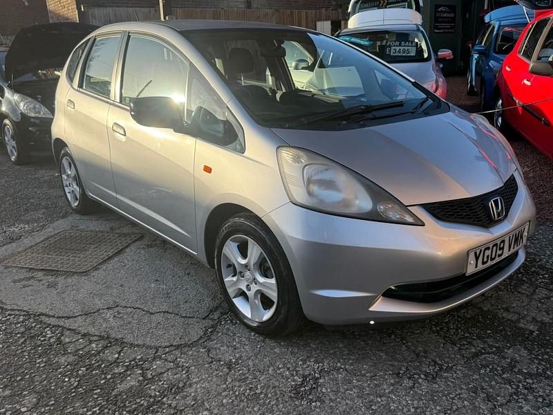 Silver Used 2009 Honda Jazz SE Hatchback | £2,495 - Image 1/4