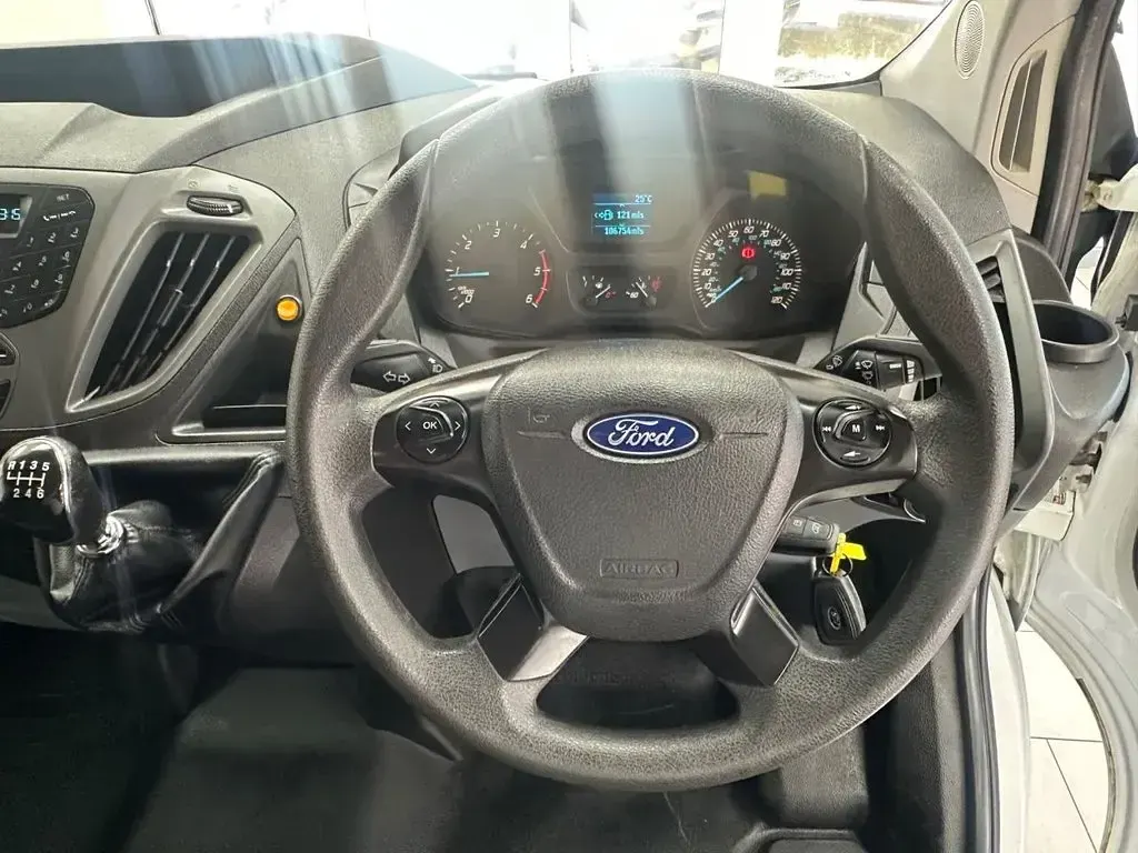 Used Ford Transit Custom 100 HP (73 kW) 2014 White Van