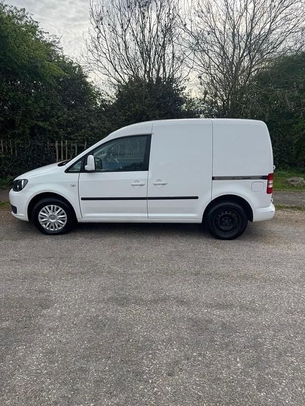 Used VW Caddy Trendline 102 HP (75 kW) 2014 White MPV