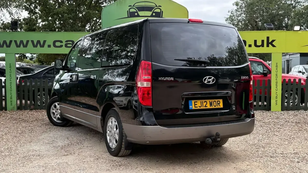 Used Hyundai I800 Style 136 HP (100 kW) 2012 Black MPV