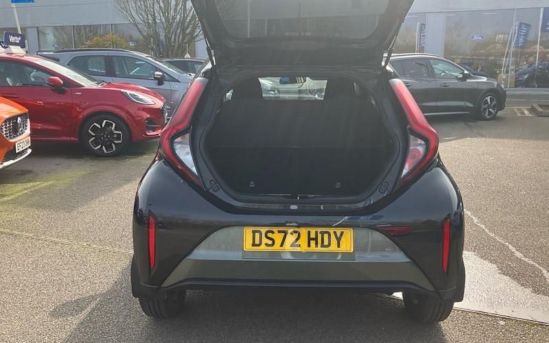 Used Toyota Aygo X 72 HP (52 kW) 2025 SUV
