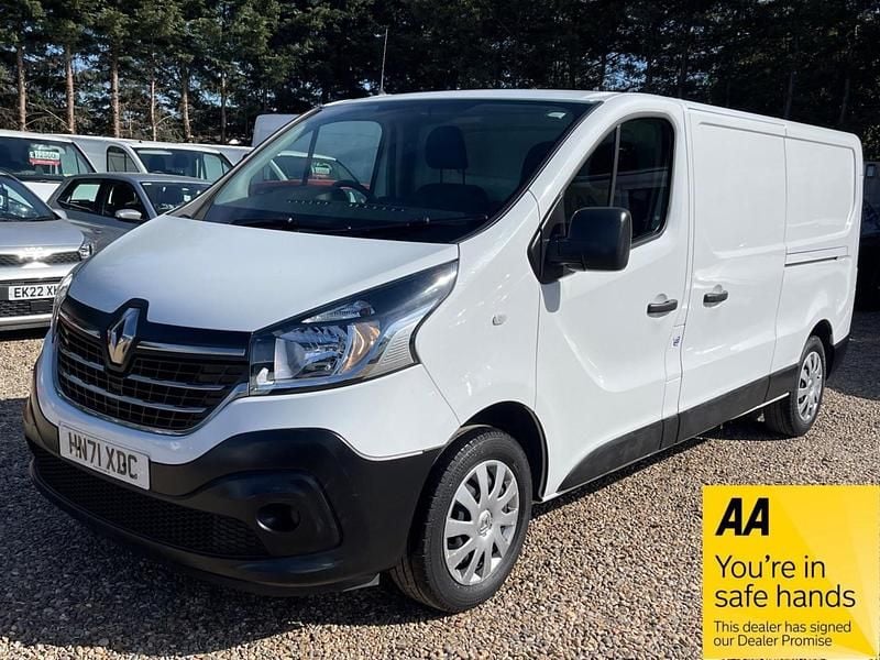 White Used 2021 Renault Trafic Business Van | £12,000 (Good price) - Image 1/4
