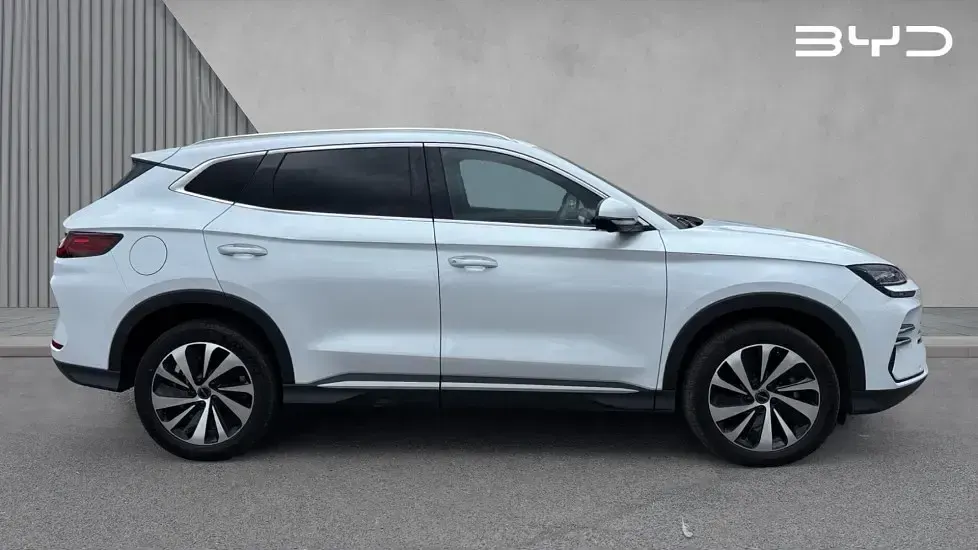 Used BYD Seal U Comfort 218 HP (160 kW) 2025 Metallic  snow white SUV