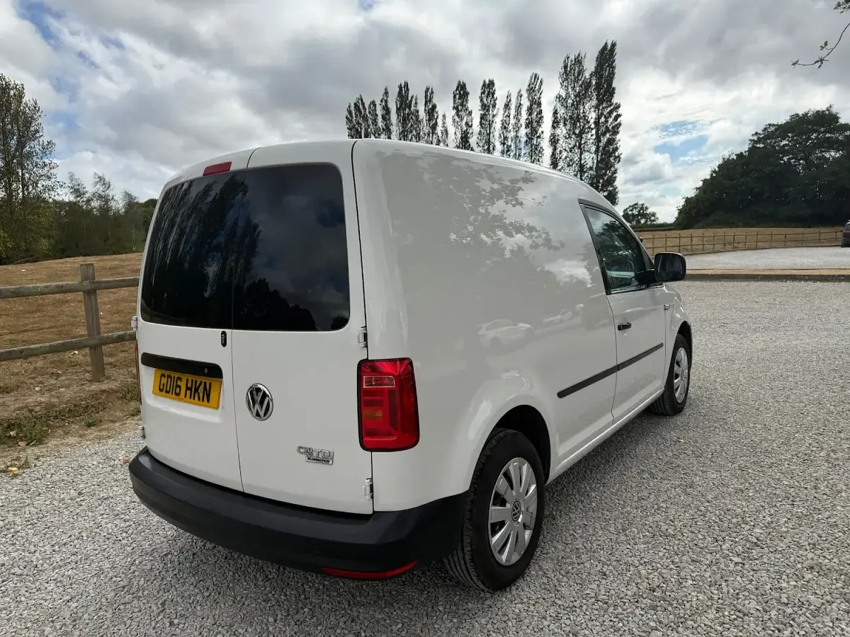 Used VW Caddy Startline 102 HP (75 kW) 2016 White MPV