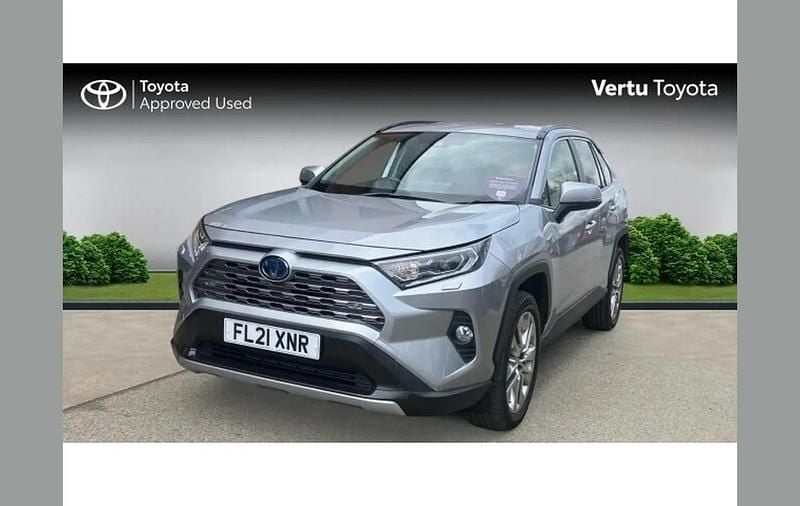 Used Toyota RAV4 Hybrid 219 HP (161 kW) 2021 Silver SUV