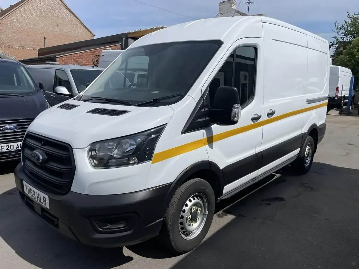 Used Ford Transit Trend 130 HP (95 kW) 2019 White Van
