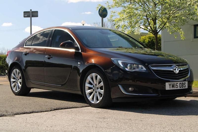 Used Vauxhall Insignia Elite 163 HP (119 kW) 2015 Brown Hatchback