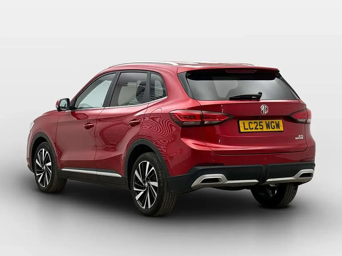 Usado MG ZS Trophy 196 HP (144 kW) 2025 Vermelho SUV