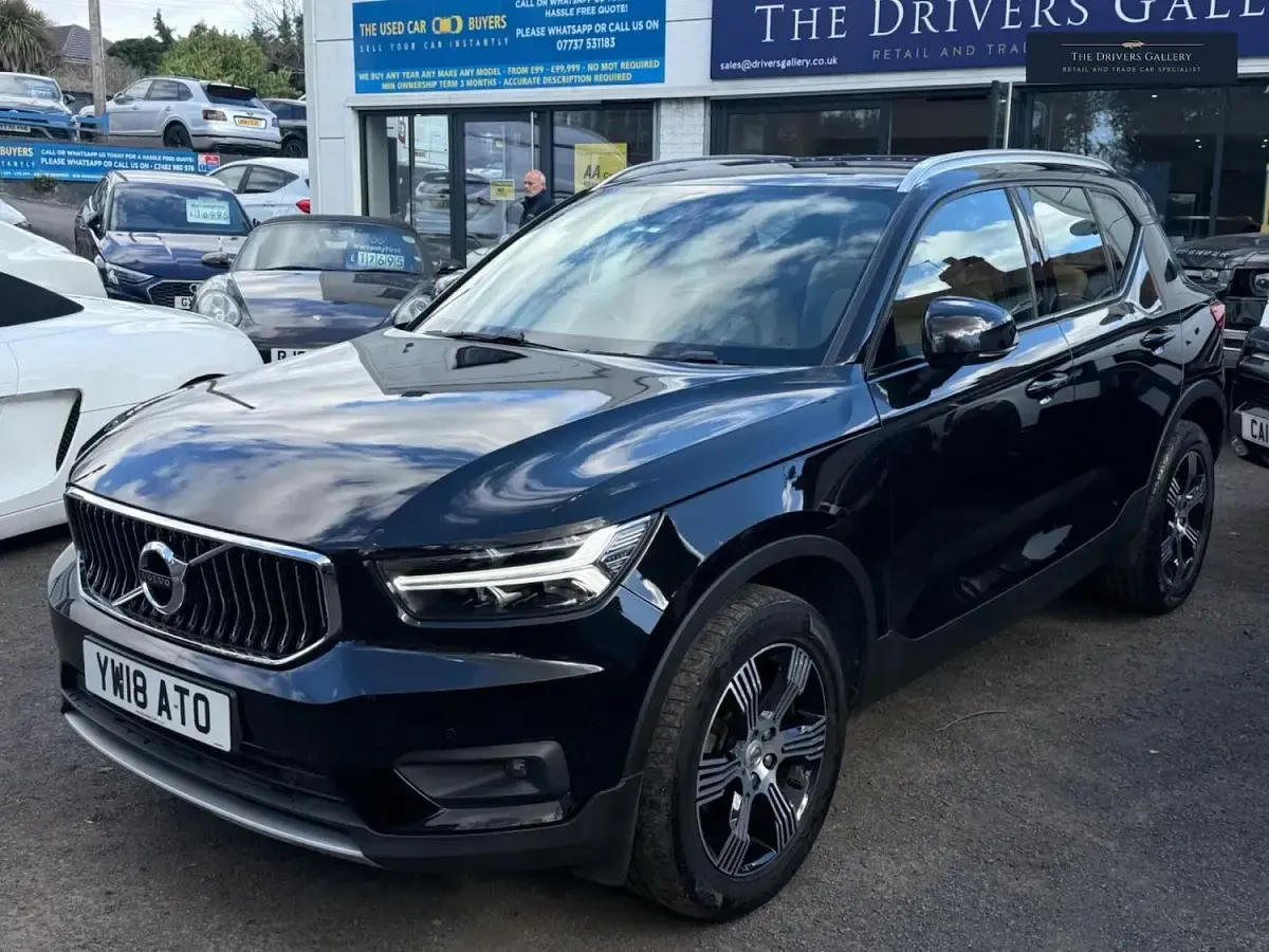 Used Volvo XC40 Inscription 150 HP (110 kW) 2018 Black SUV